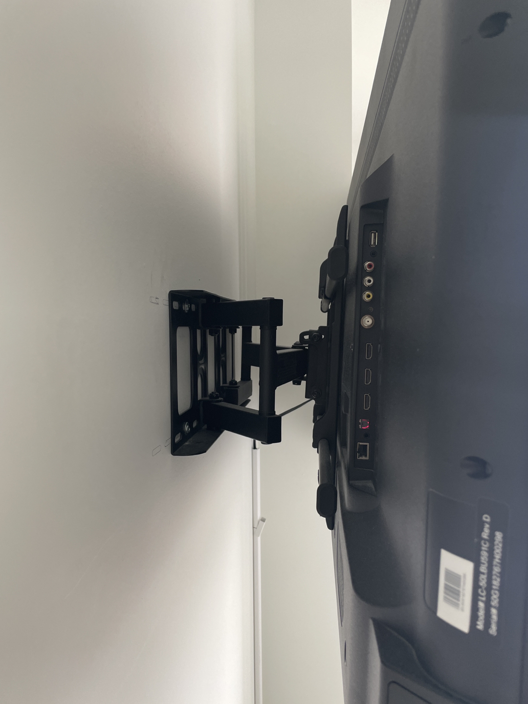 Sharp LED Smart TV 50’ with roku tv + Retractable TV mount wall - photo 2