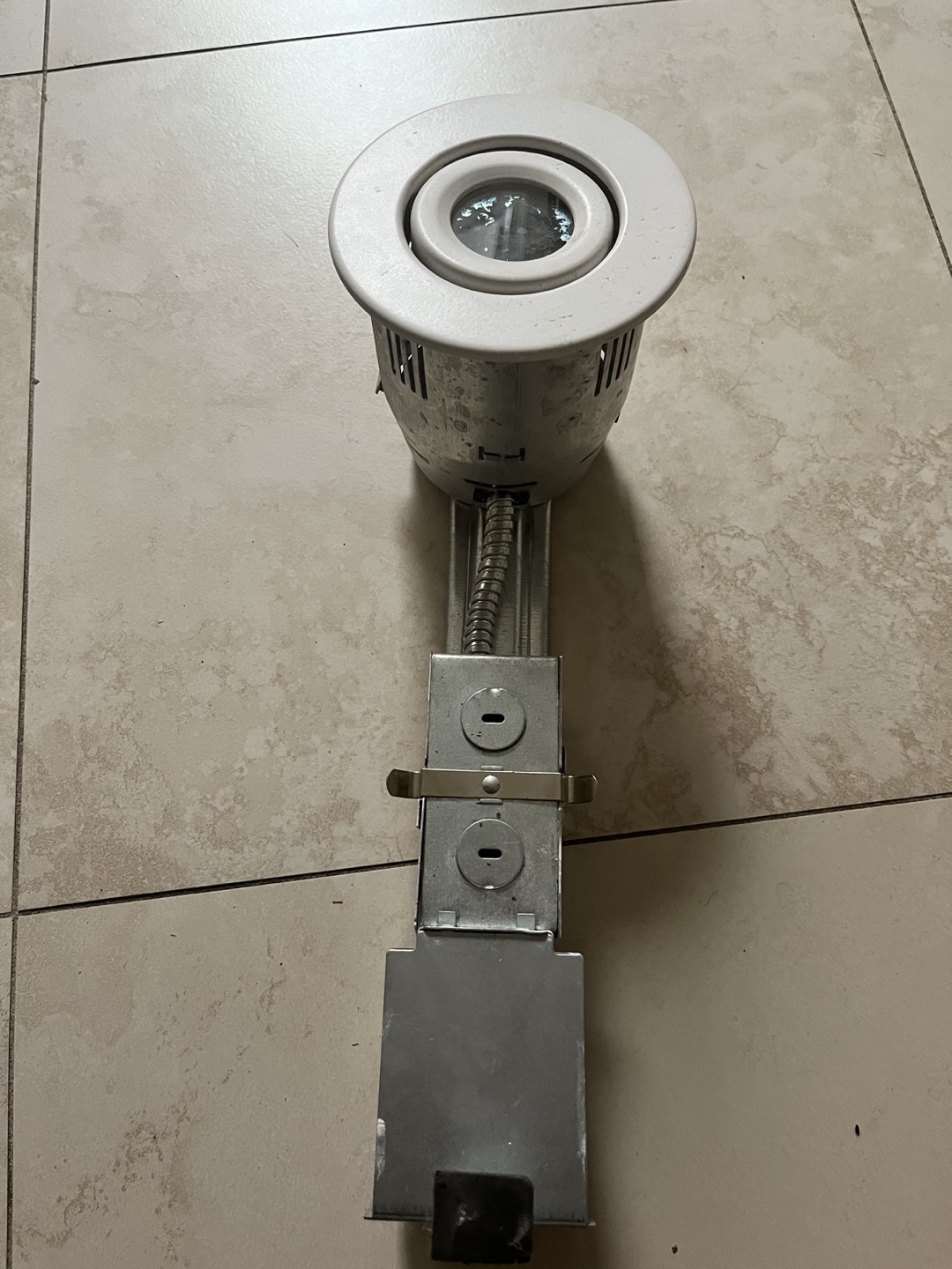 8 Pot lights (4”)