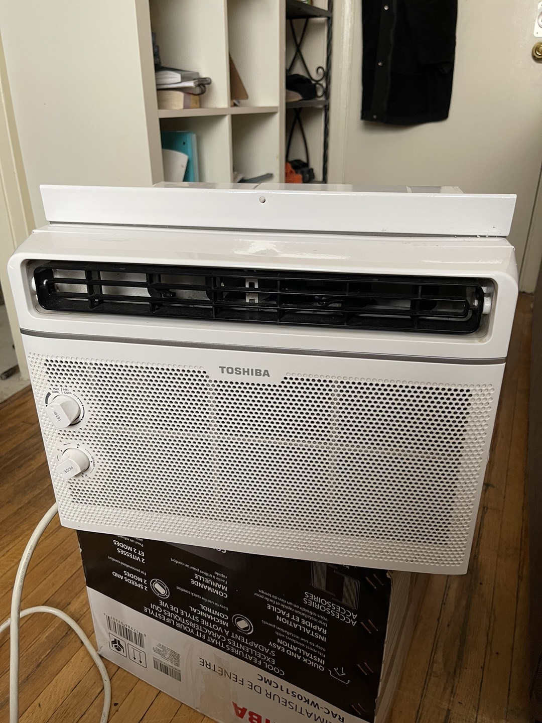 MOVING SALE Toshiba window AC Unit - photo 5