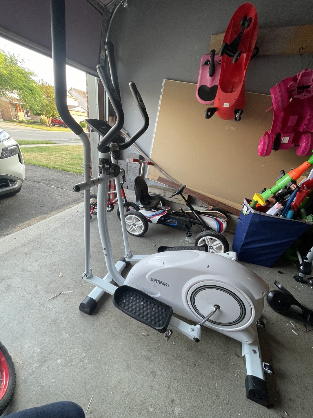 Elliptical Workout Machine thumbnail