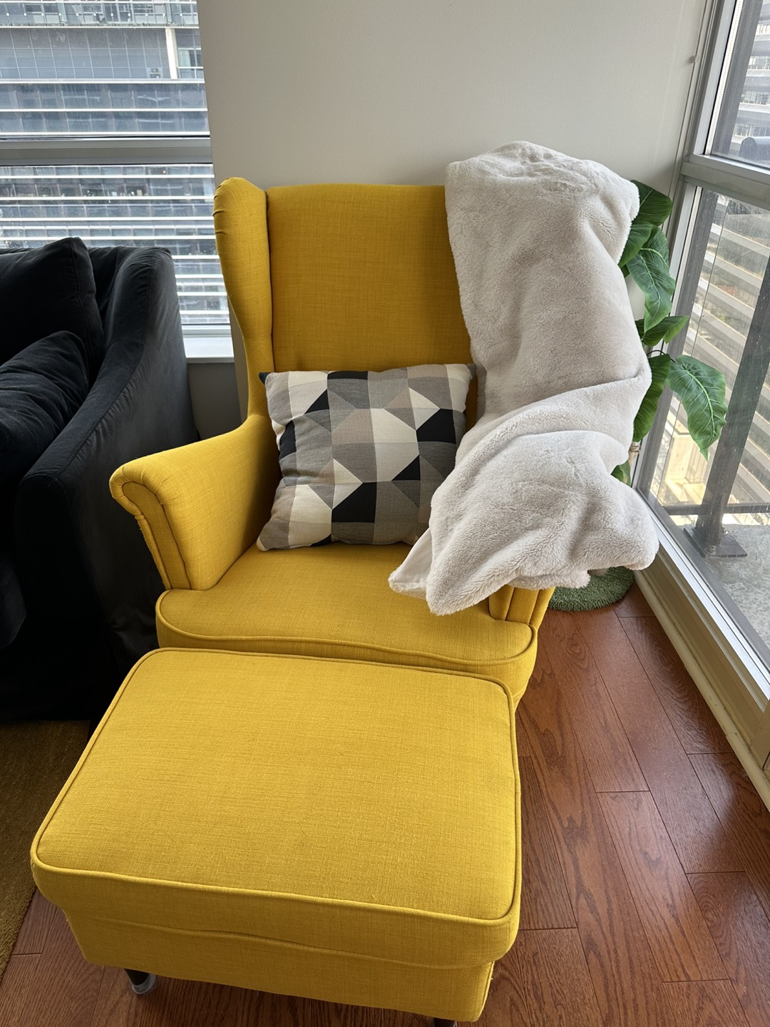IKEA individual armchair with foot rest - photo 4