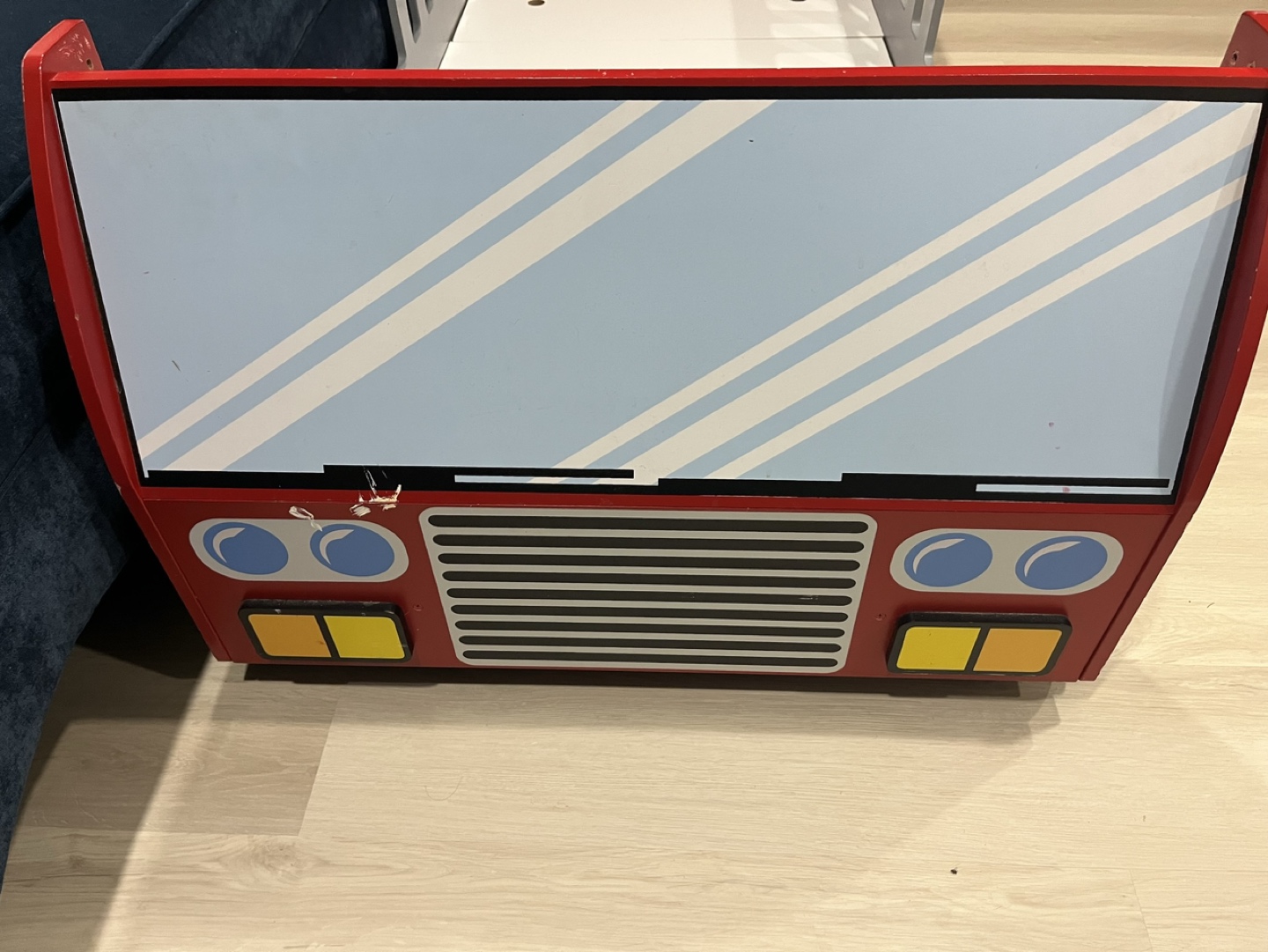 Firetruck toddler bed frame image indicator(4)