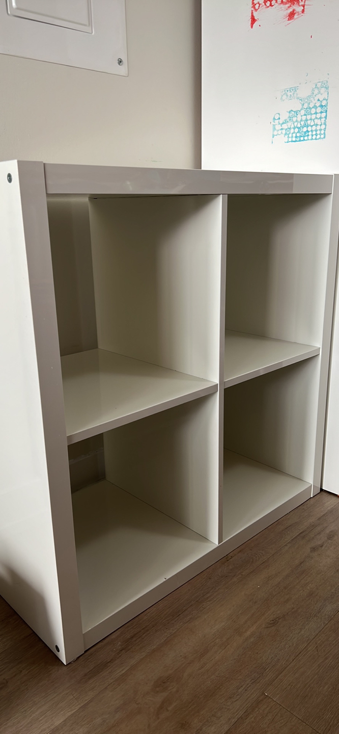 IKEA high gloss shelf - photo 2