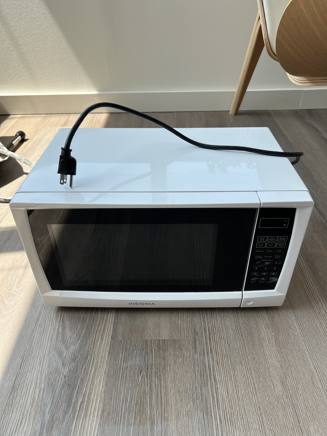 Microwave - photo 2