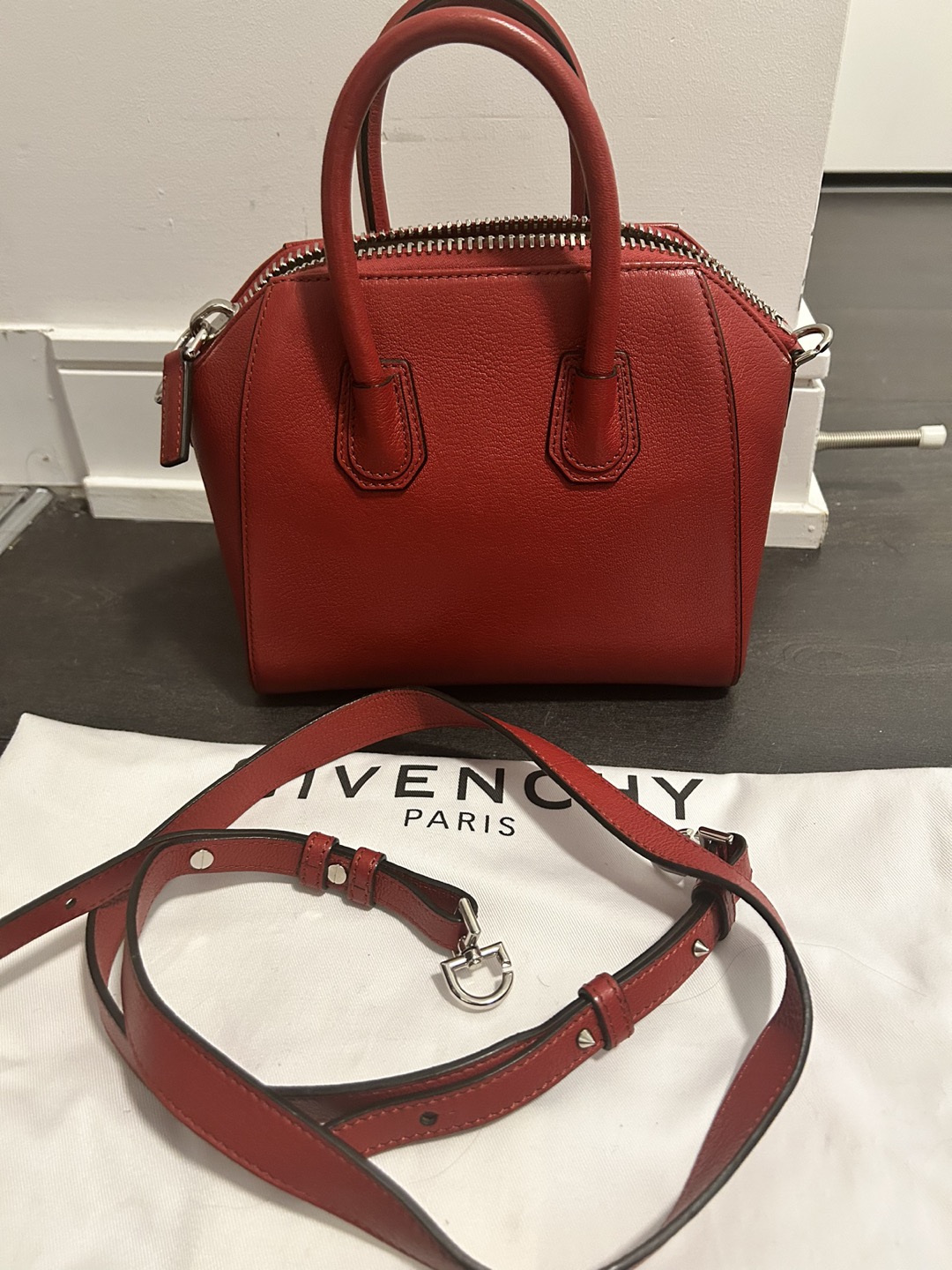 Givenchy red crossbody bag with handle image indicator(3)