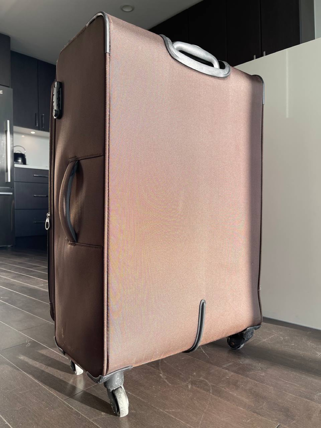 Samsonite Suite Case with Extender image indicator(2)