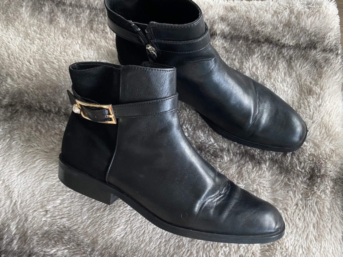 Zara black boots thumbnail