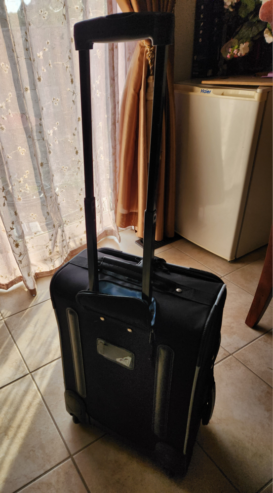 Roxy Carry on Luggage image indicator(4)