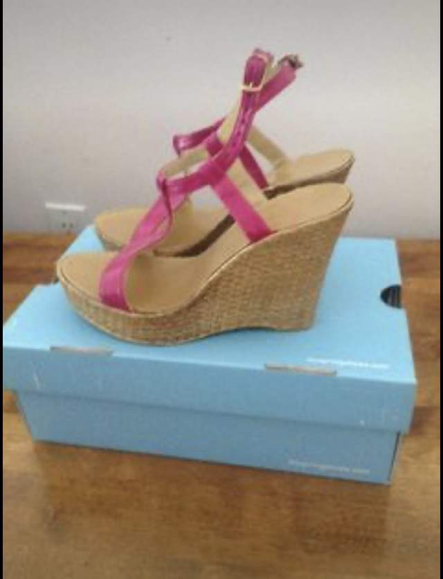 Pair Sandal of dark pink open toe ankle strap heels image indicator(2)