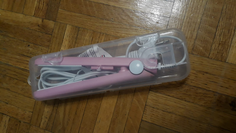 💰️Nano Facial Mister, Mini Hair Straightener and Card Holder💰️ - photo 2