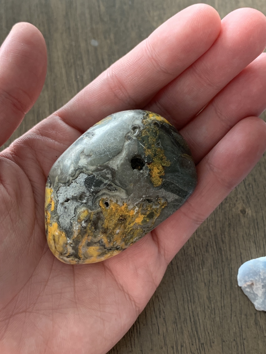 Crystals/Gem stones 3 pieces image indicator(4)