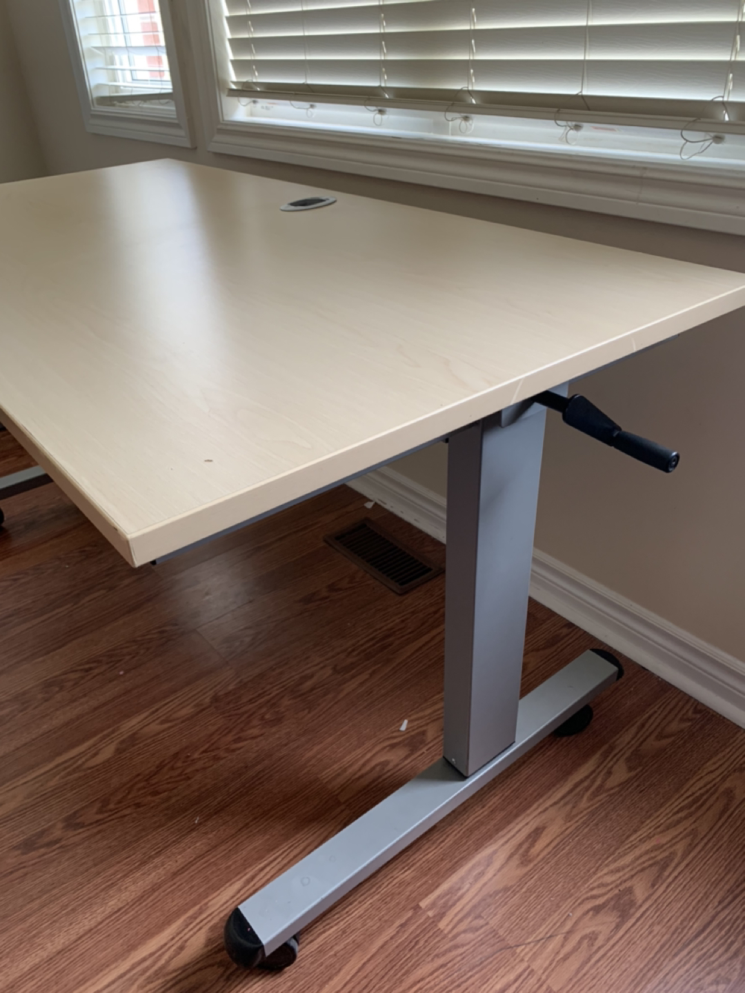 desk adjustable height - photo 3