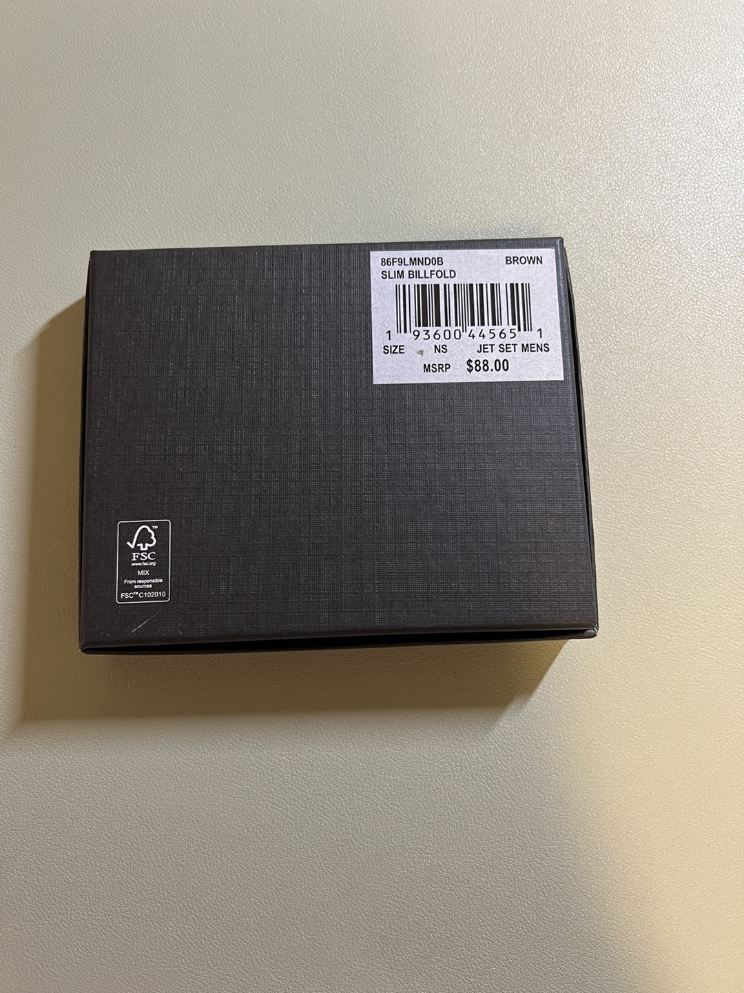 BRAND NEW Men’s Jet Set Bifold Wallet - photo 4