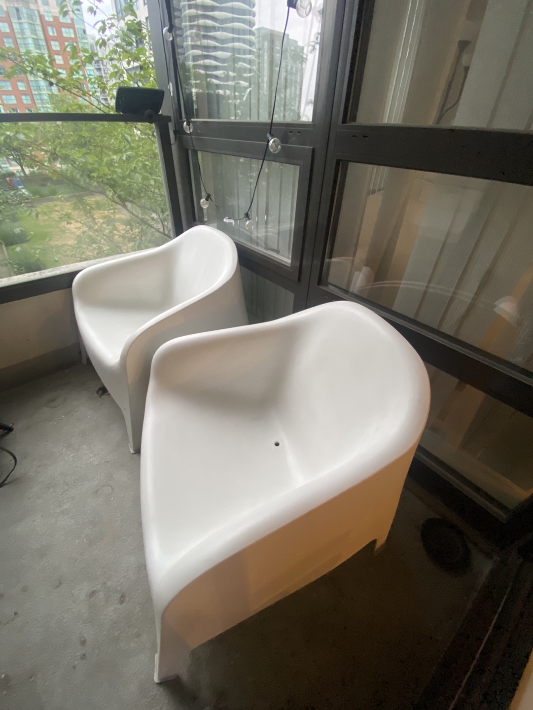 2 patio armchairs
