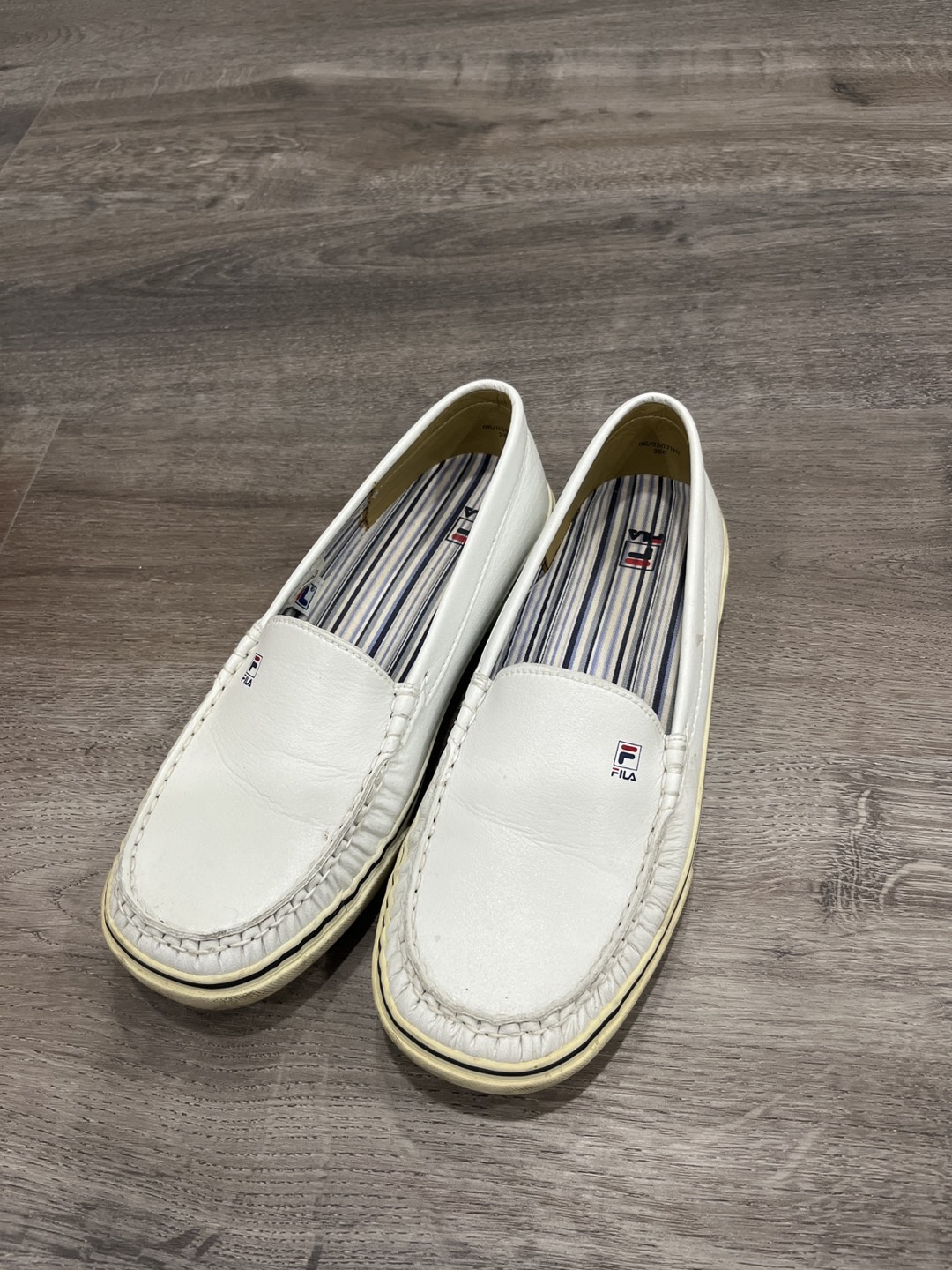 Women’s FILA shoes-white thumbnail