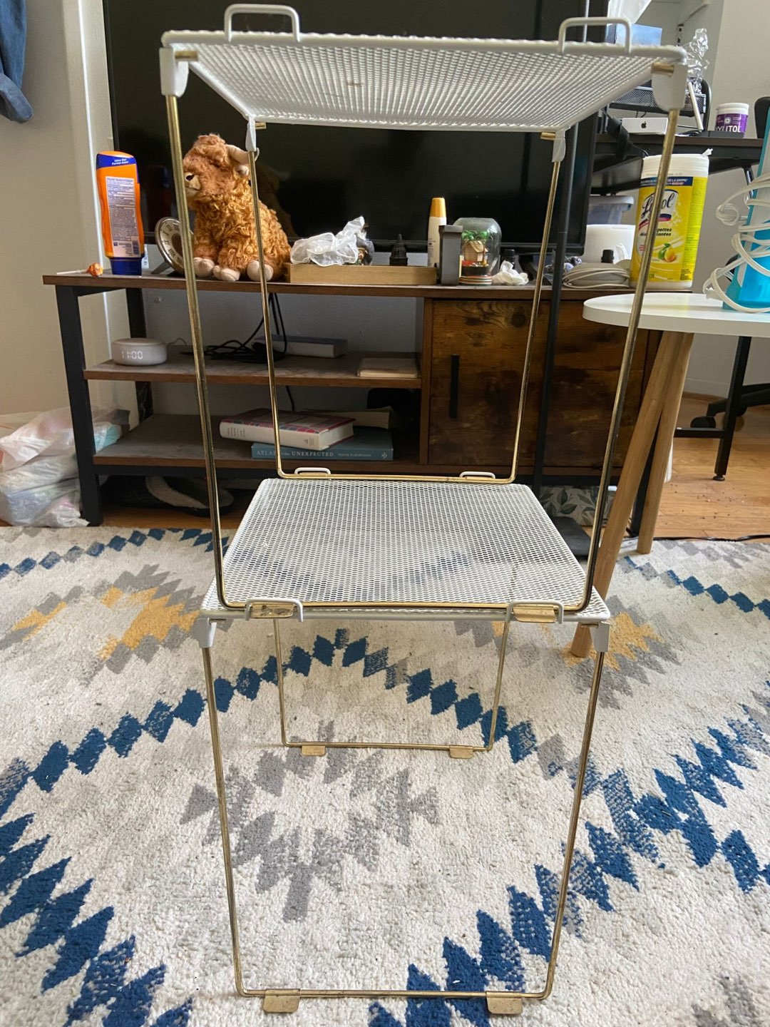 Plastic shelf thumbnail