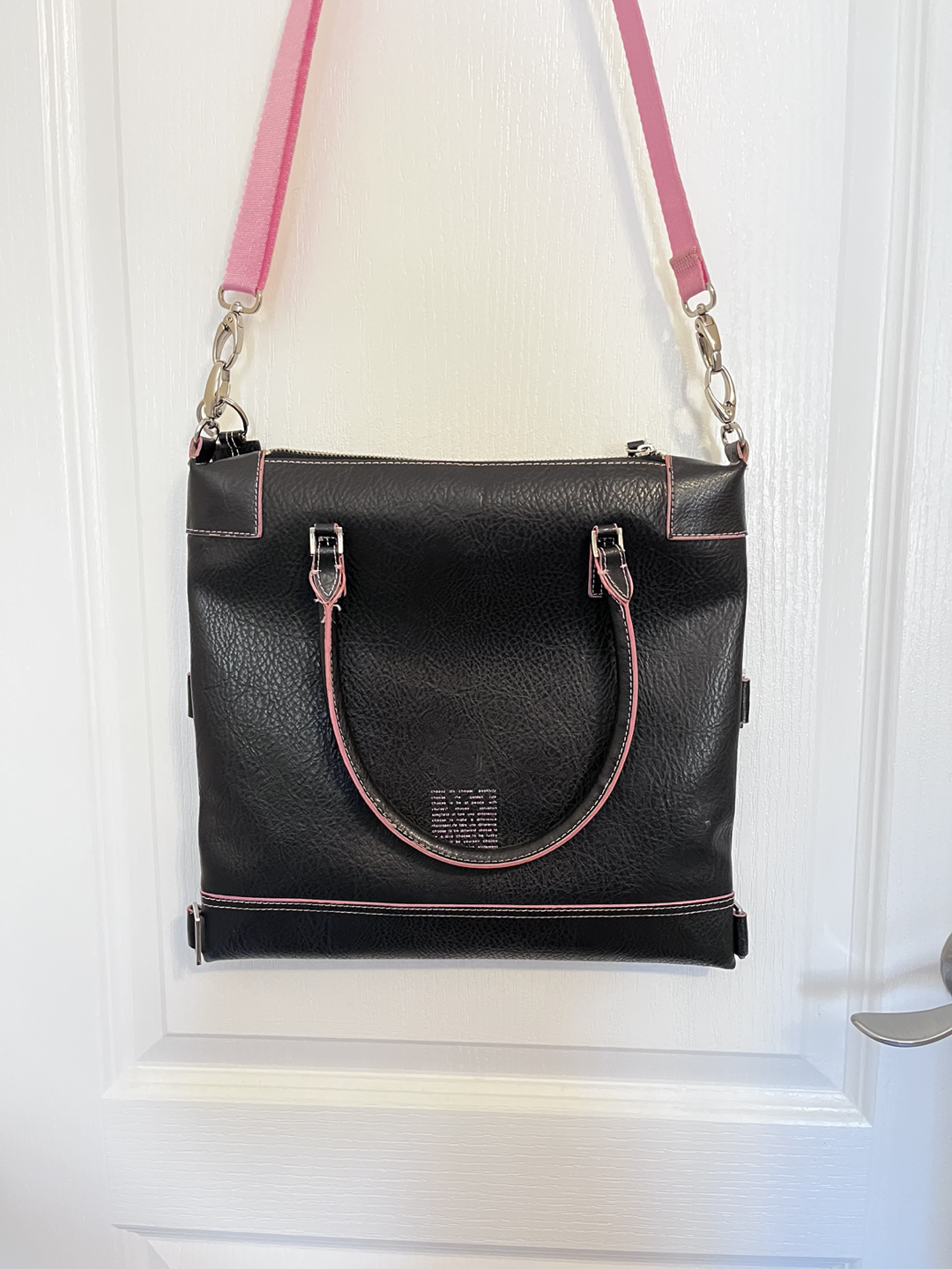 Matt and Nat crossbody /shoulder bag image indicator(2)