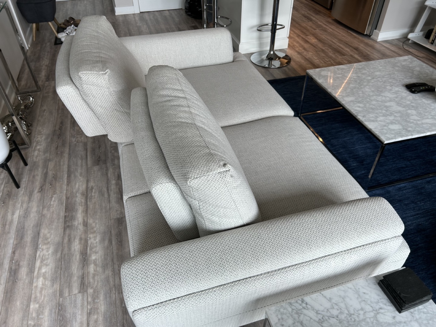 Modern Structube Couch - photo 5