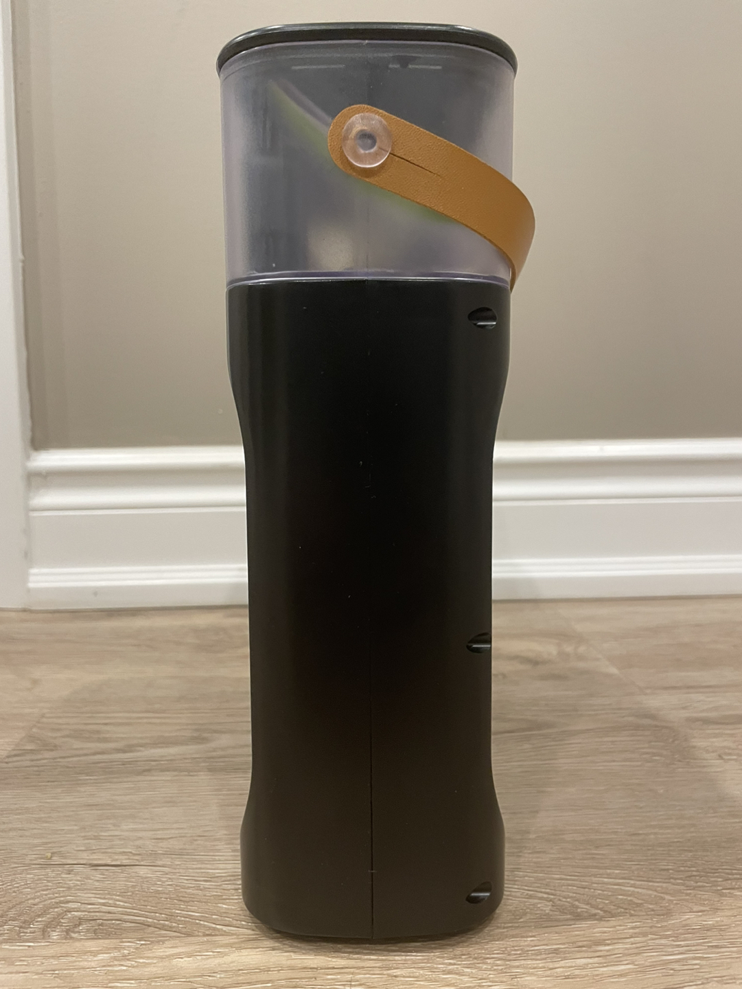 Portable Cooling Fan/AC with mist sprayer - photo 4