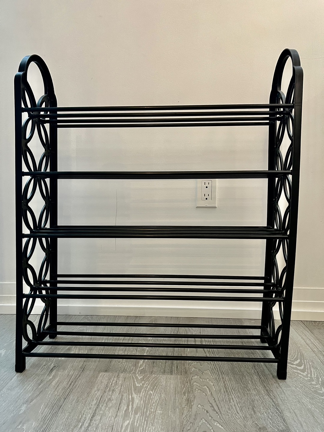 Shoes rack