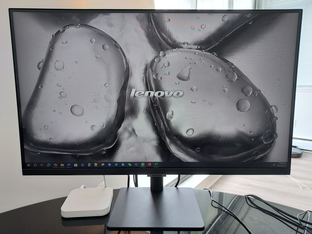 Samsung 27" FHD 60Hz 8ms GTG VA LED Smart Monitor