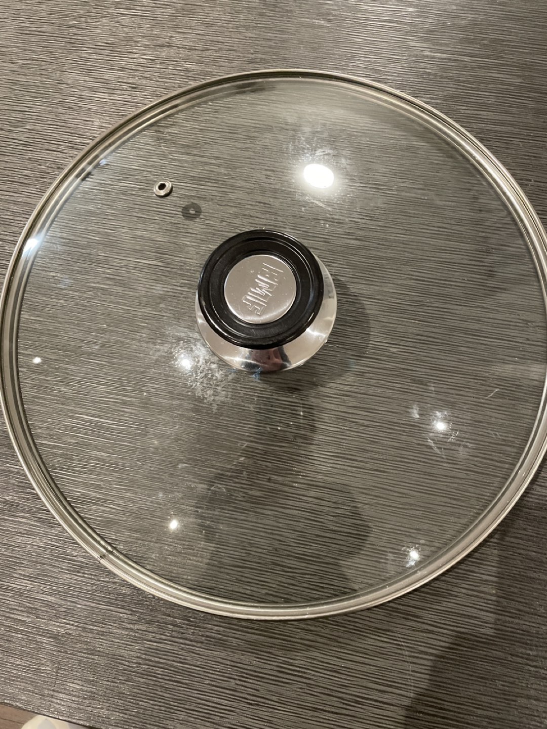 Large glass pot/pan lid with venting hole thumbnail