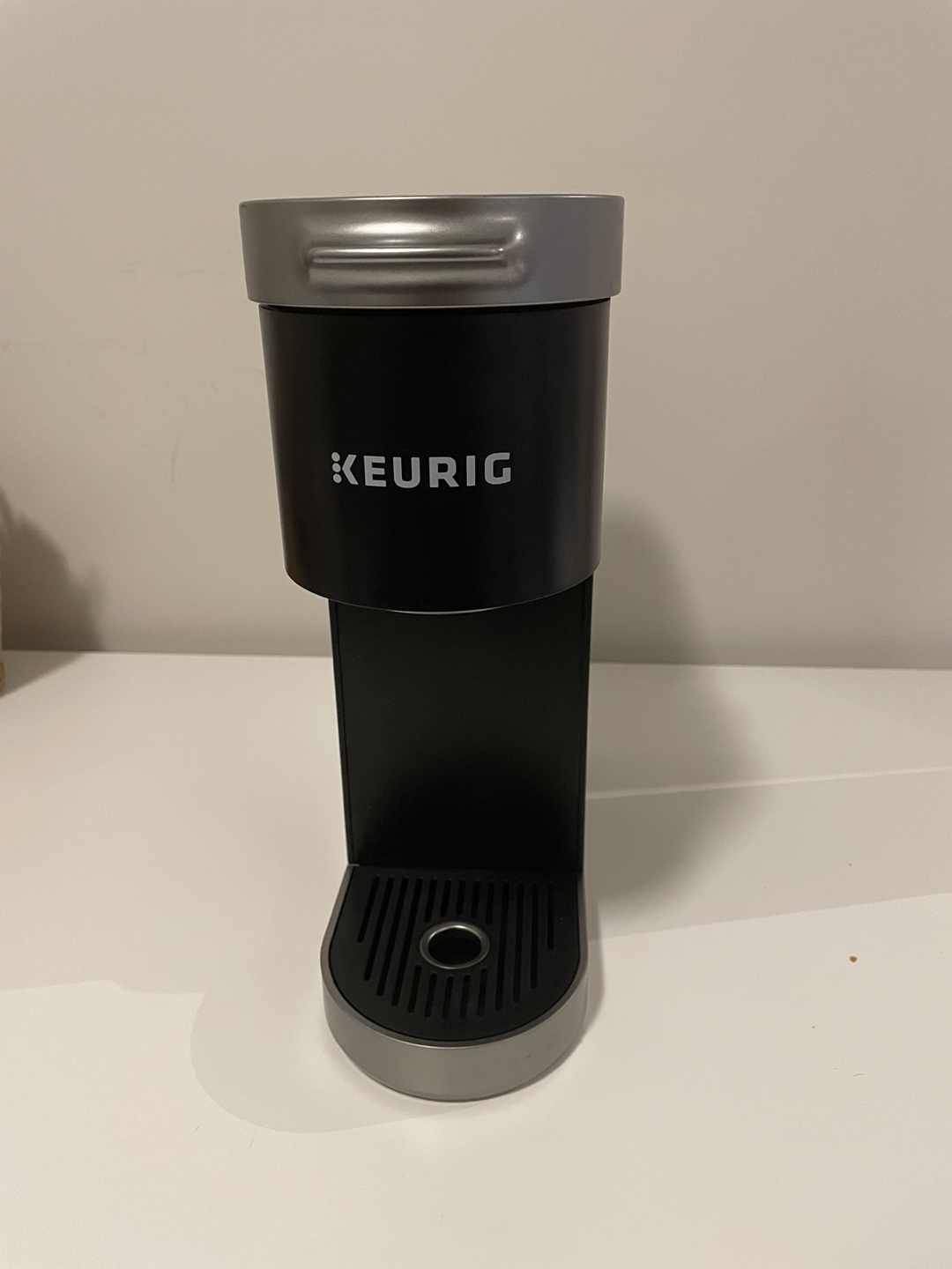Keurig K-Mini Single Serve K-Cup Pod Coffee Maker