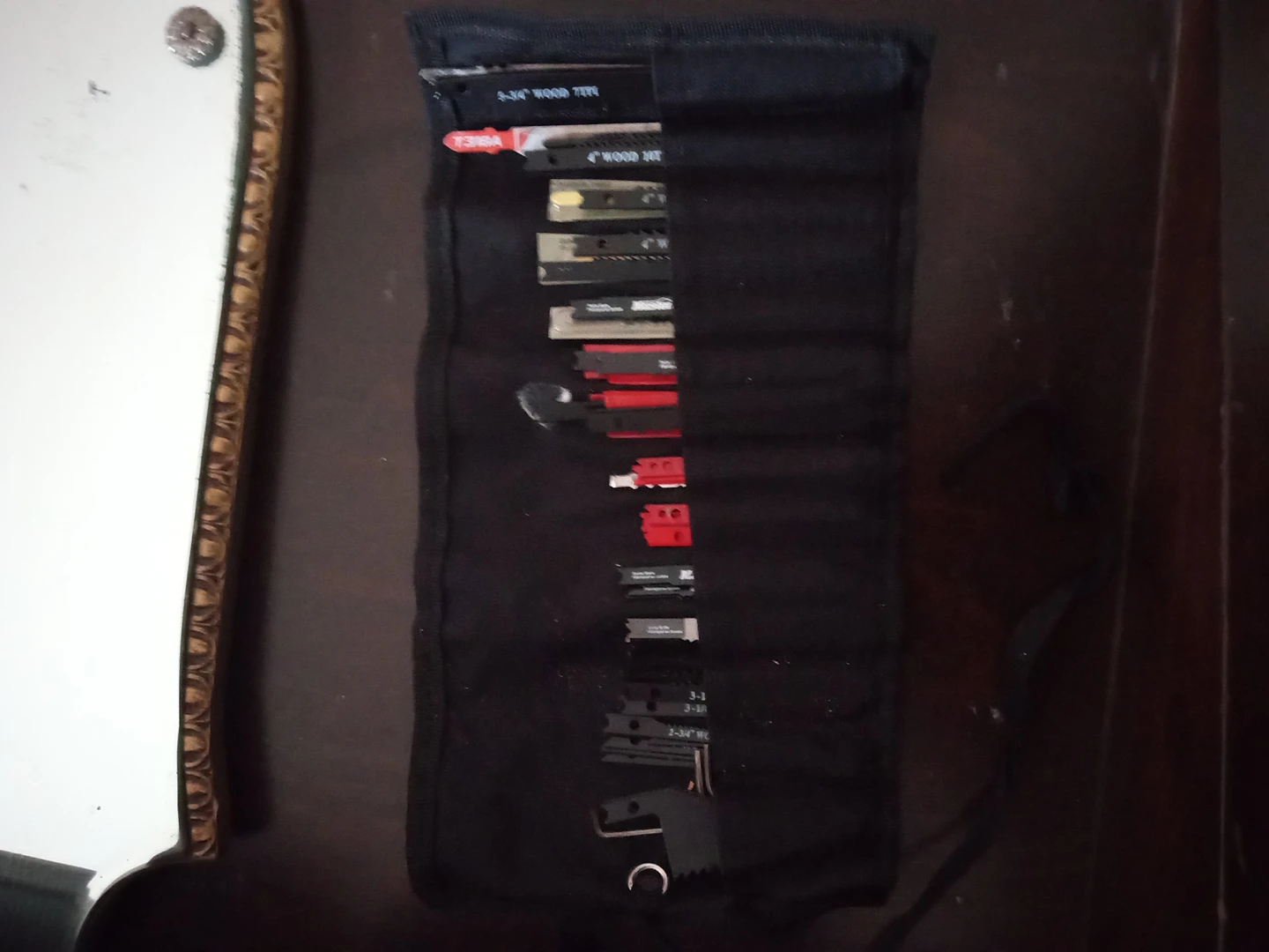 black and Decker jig saw with extra blades - photo 2