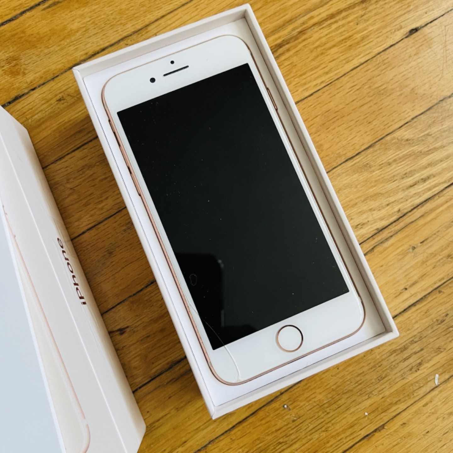 iPhone 8 (with cases) - photo 3