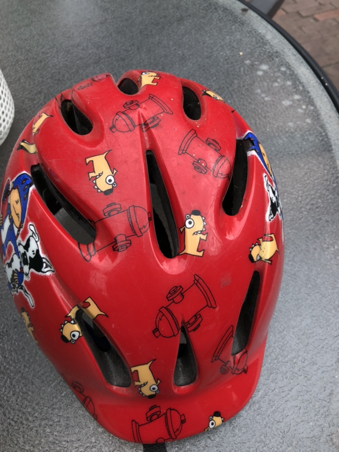 Children’s bike helmet thumbnail