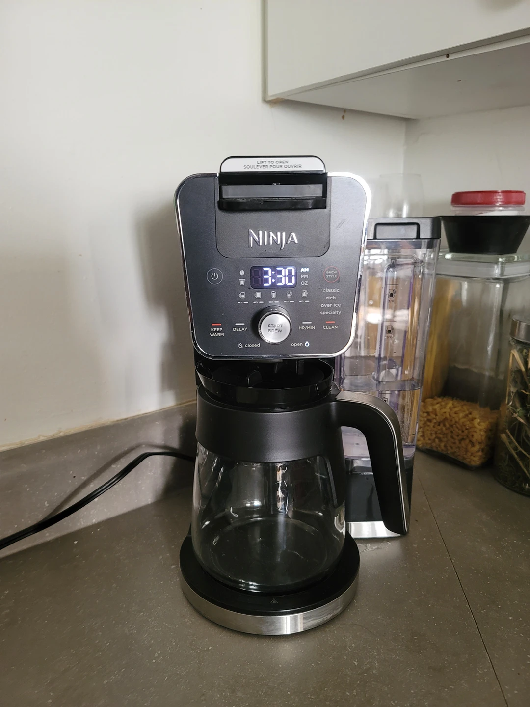 Ninja DualBrew Grounds & Pods Specialty Coffee System image indicator(3)