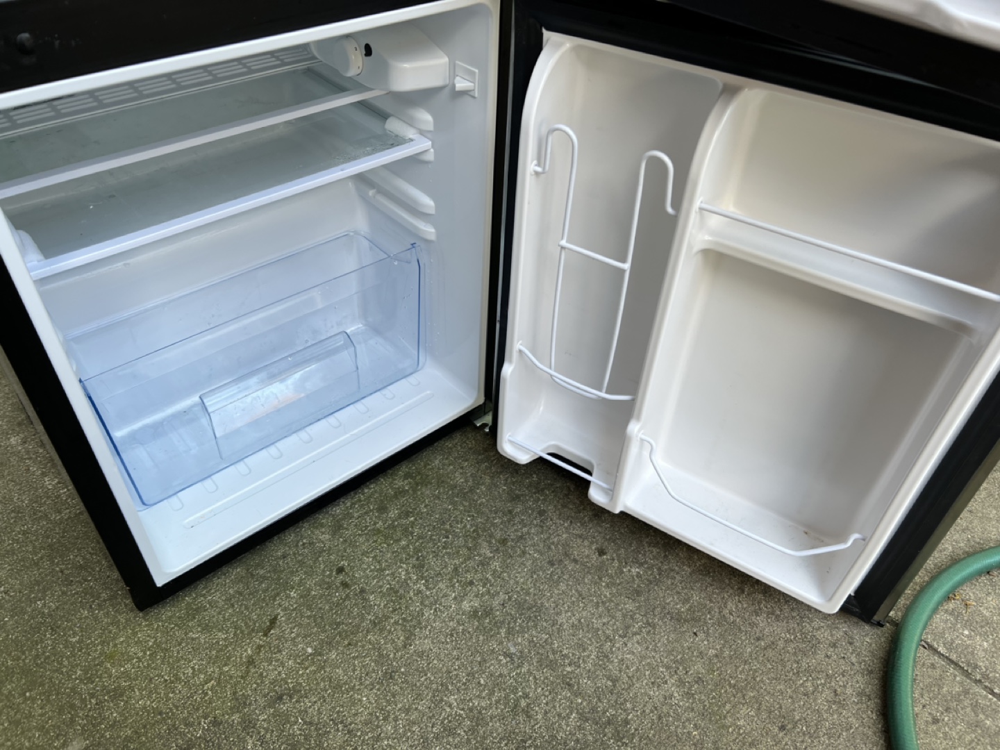 EUHOMY Mini Fridge with Freezer 3.2 Cu.Ft - photo 3