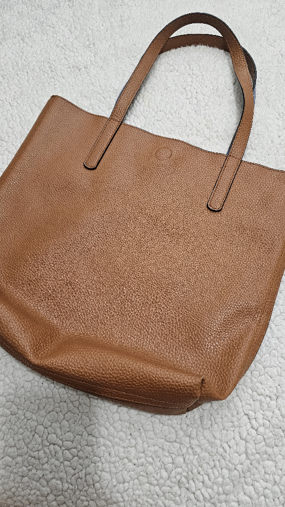 brown tote bag