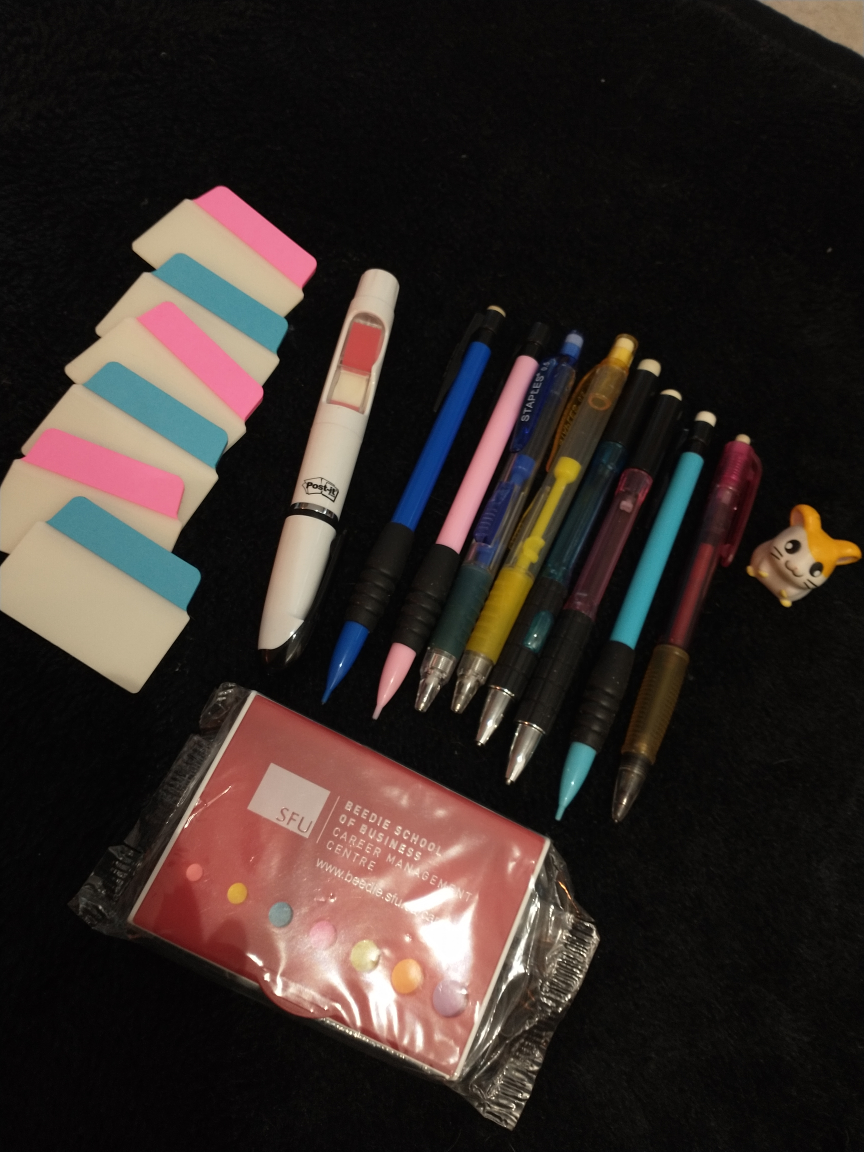 office supplies/stationary items thumbnail