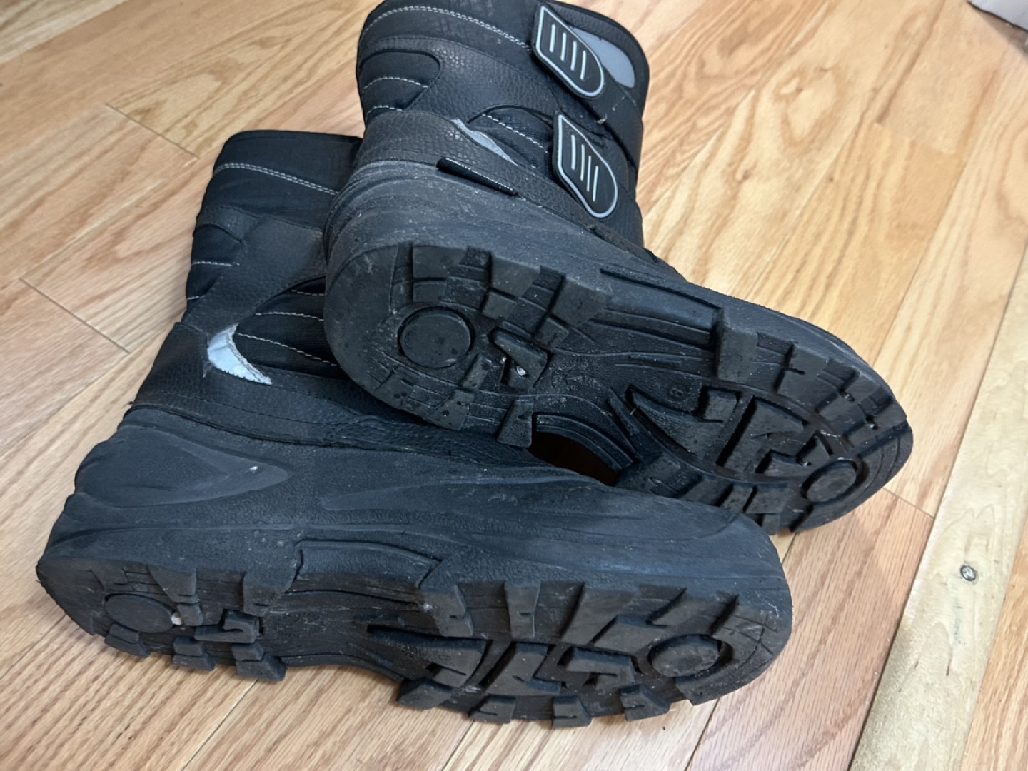 Men’s Winter Boots Size 9 image indicator(3)