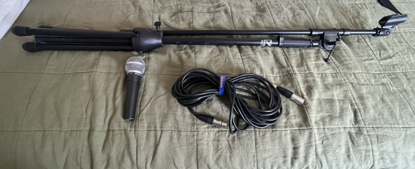 SM58 Microphone and stand kit