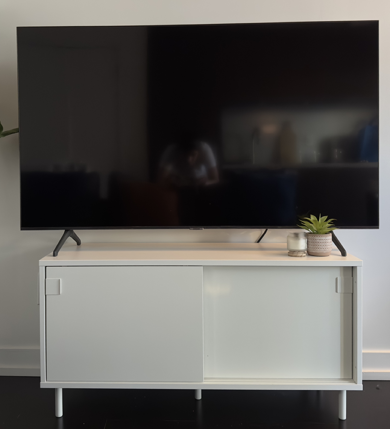 Samsung 55’ inch Tv (4months) - photo 3