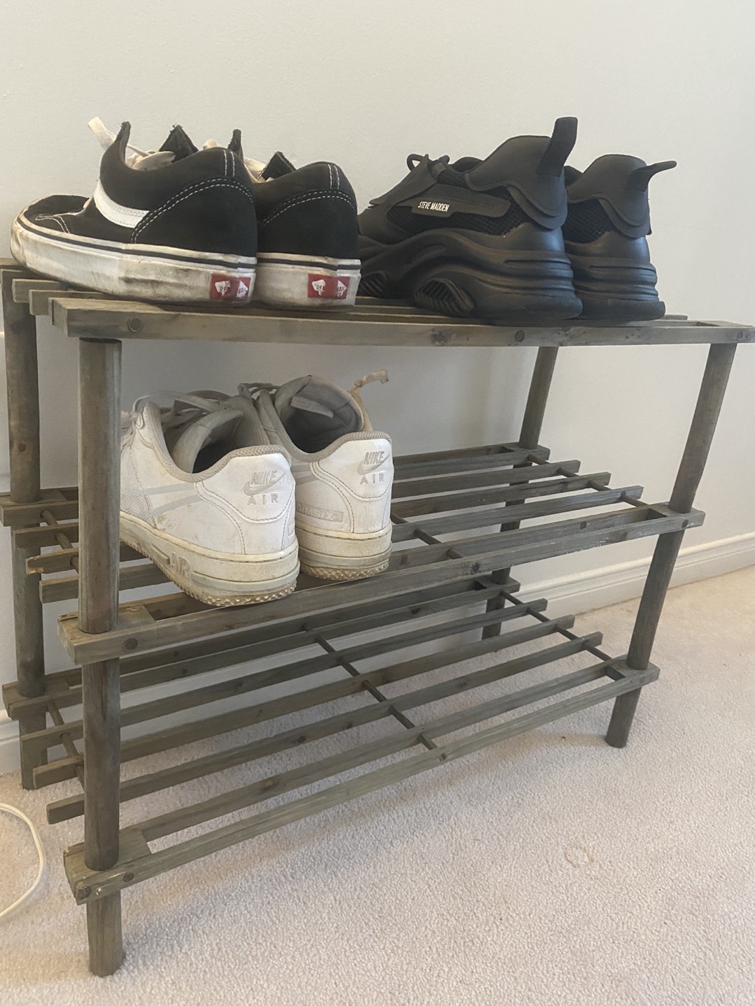 Shoe rack thumbnail