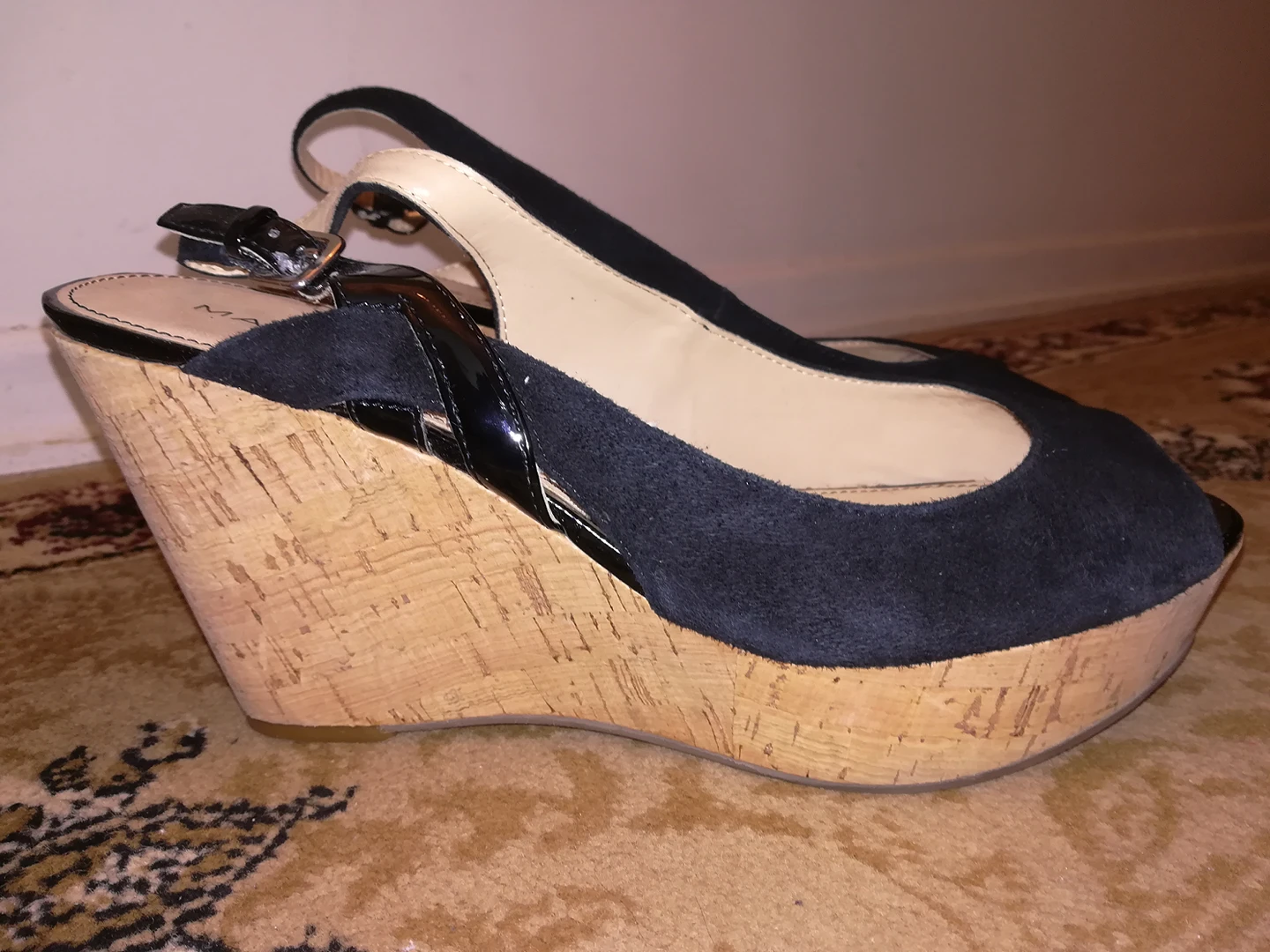 Like New Marc Fisher Women's Leather wedge shoes , size 10 image indicator(2)