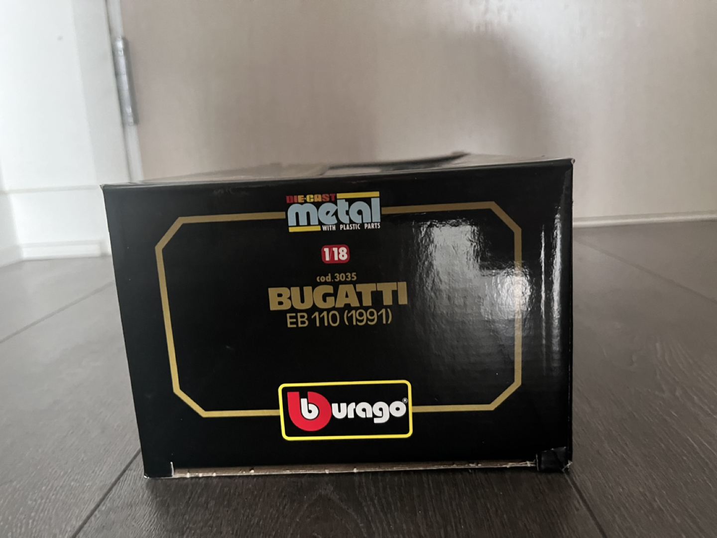 Burago Bugatti  11GB 1:18 scale Die-cast 1991 Made in Italy image indicator(4)