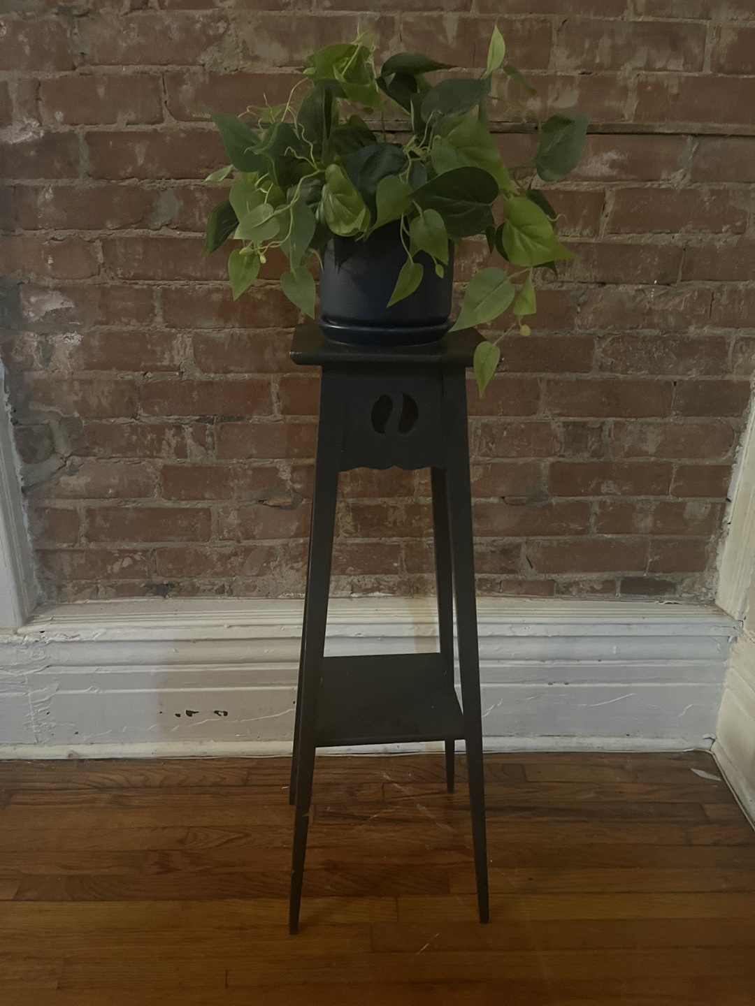 Antique 1920s Plant/Ornament Stand thumbnail