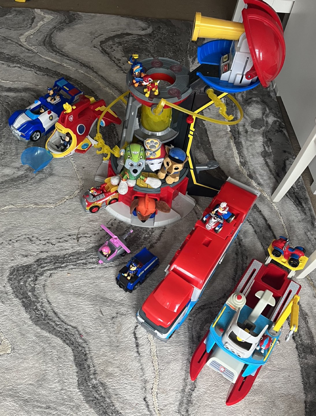 Big Paw Patrol Lot - photo 2