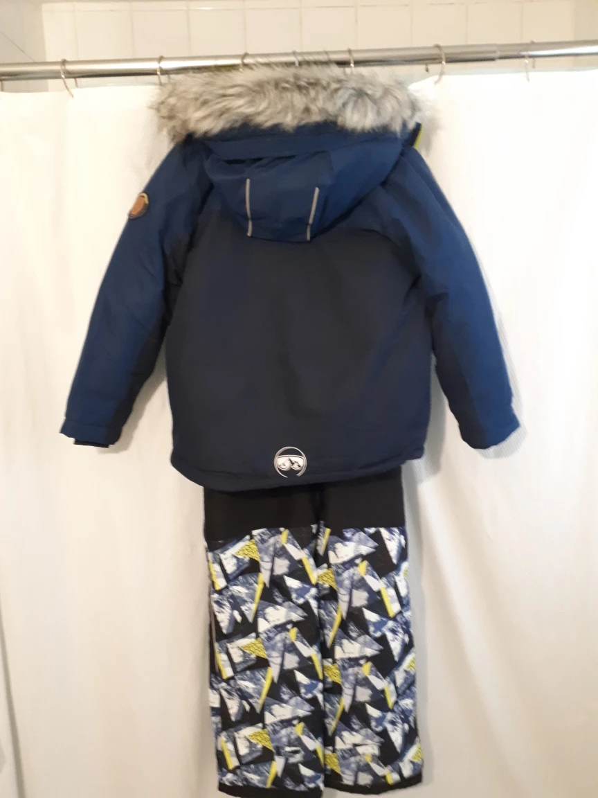 Boys winter snow suit image indicator(2)