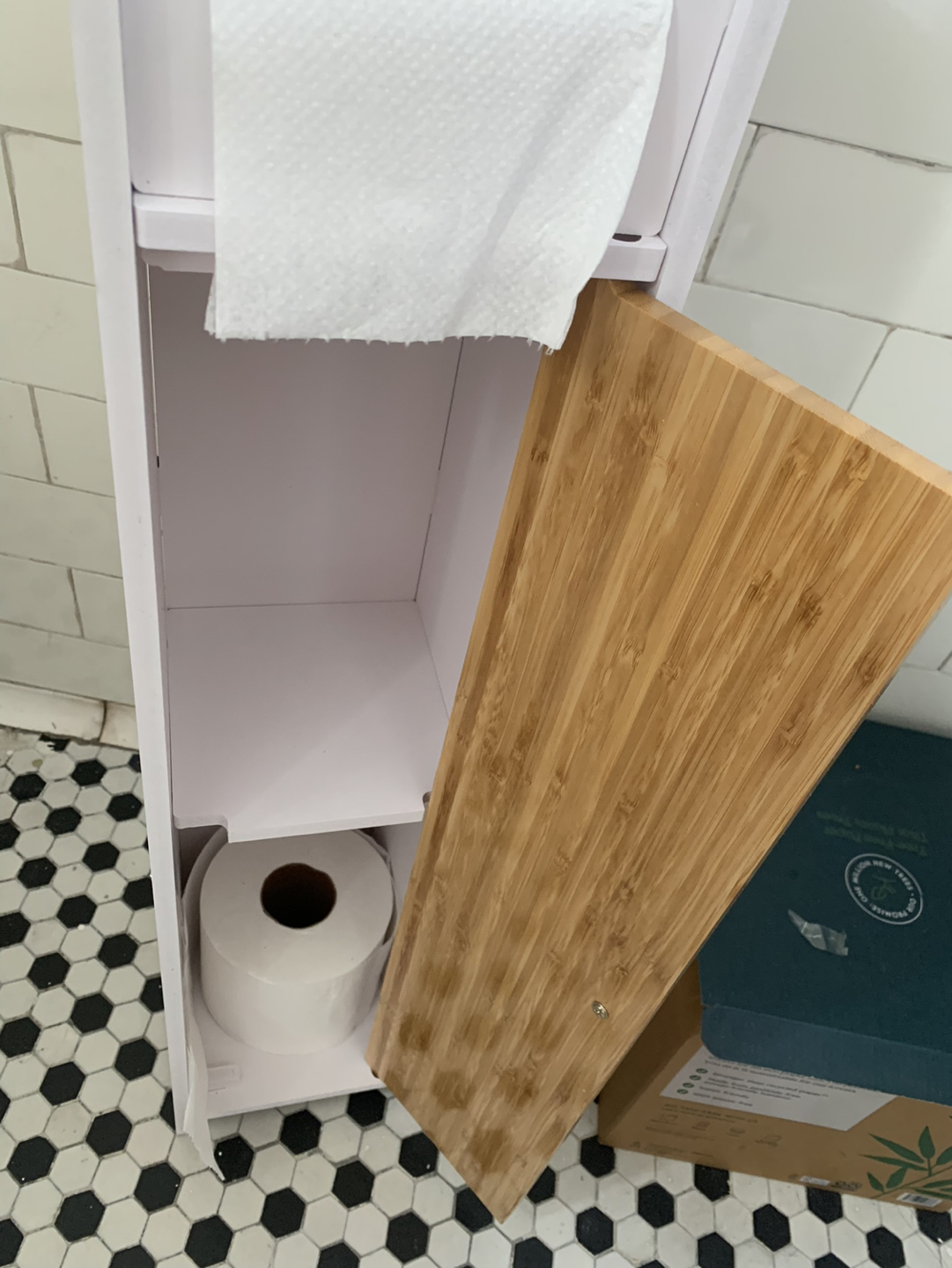 Toilet paper holder - photo 3