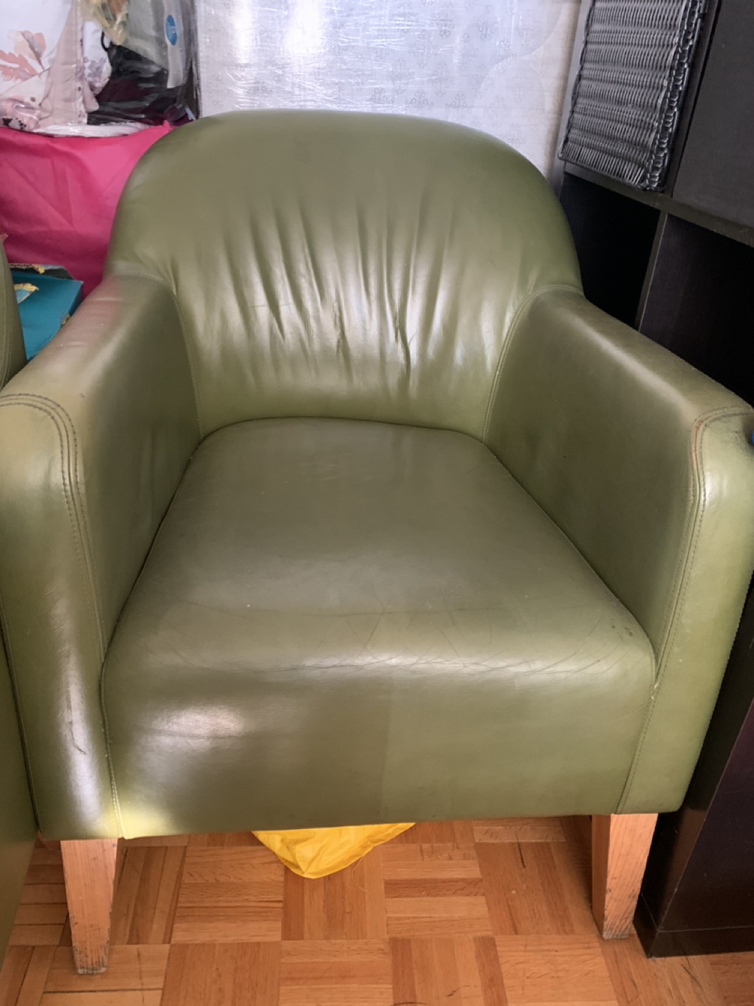 Office chair and sofa for 1 - photo 2