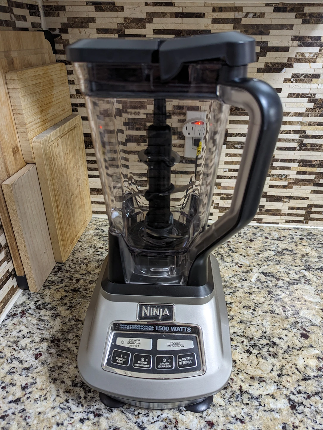 Ninja 1500 watts blender thumbnail