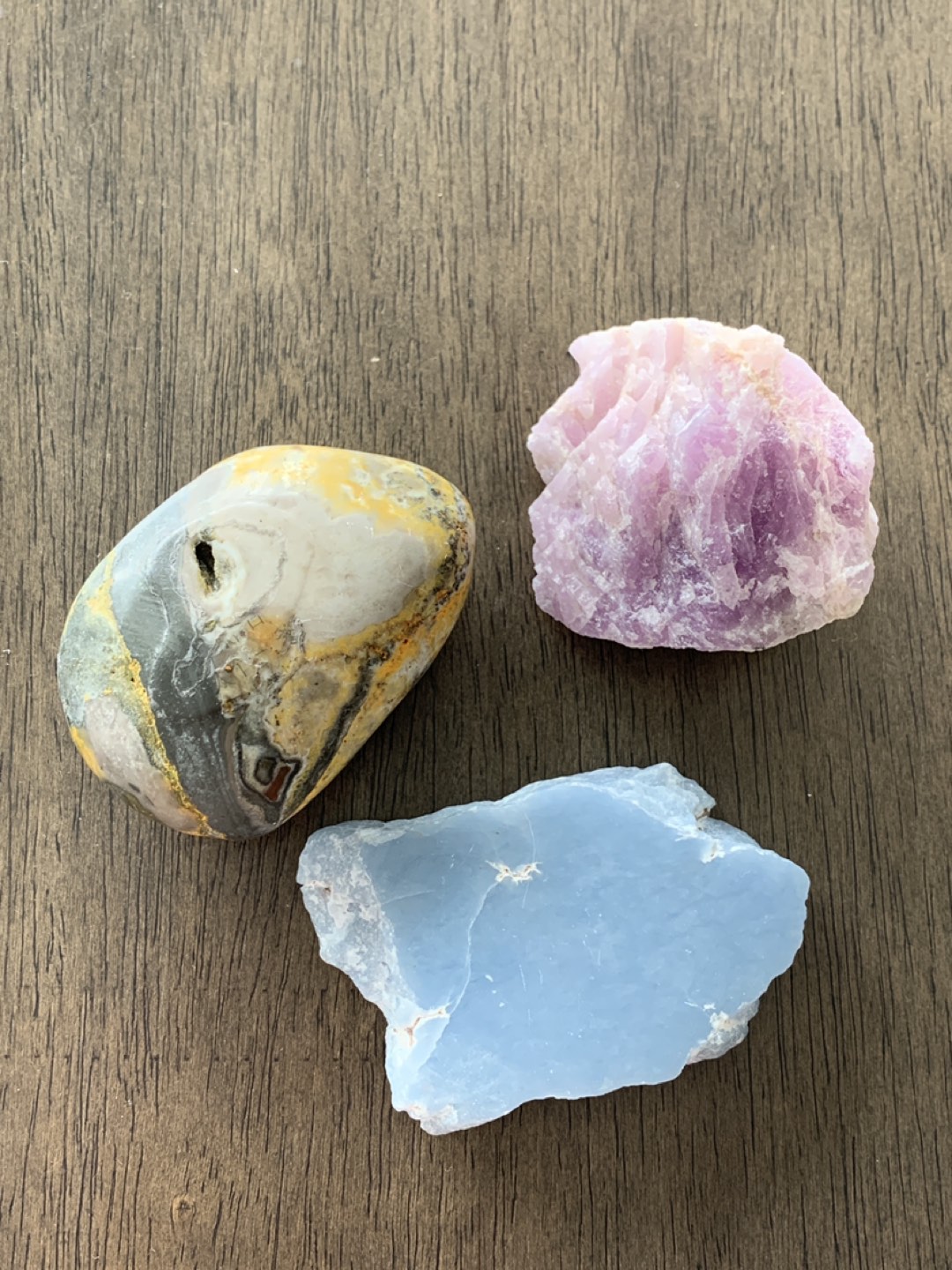 Crystals/Gem stones 3 pieces image indicator(2)