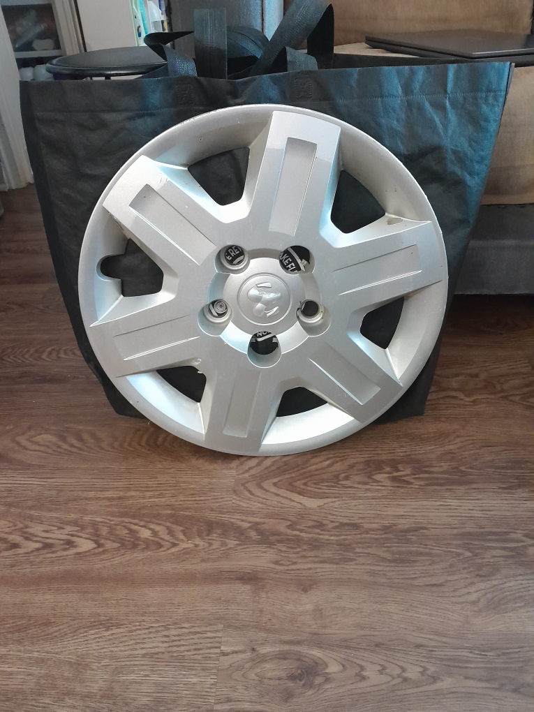 set of 4 Hub caps thumbnail