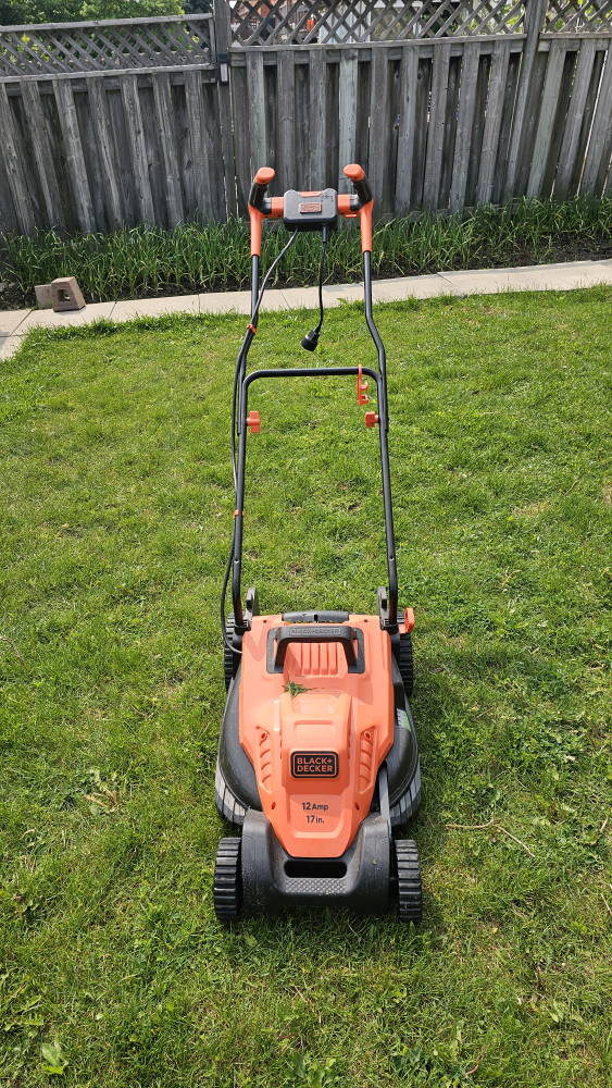 Black and Decker Plug in electric lawn mower - photo 4