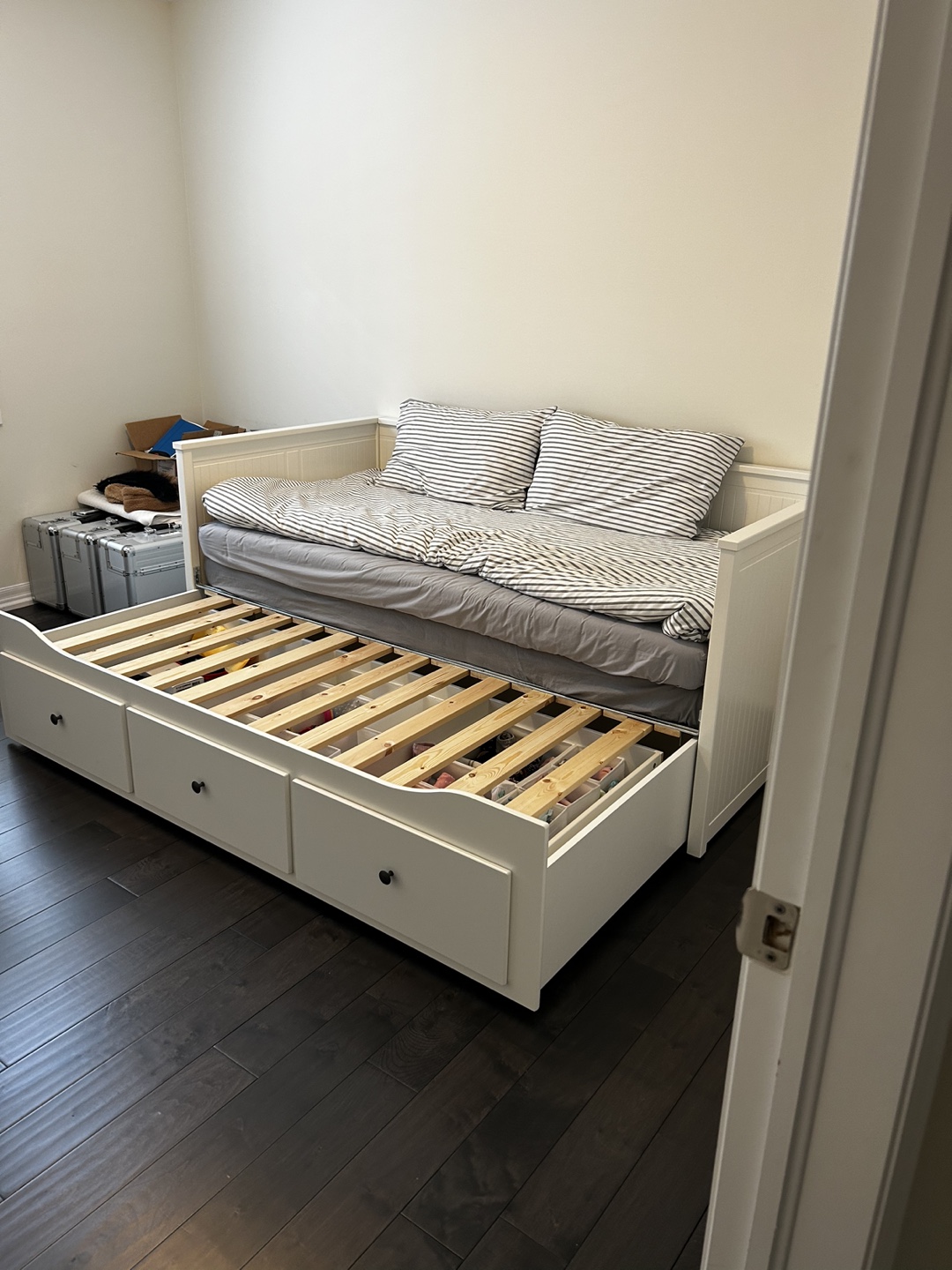 Hemnes day bed - photo 3